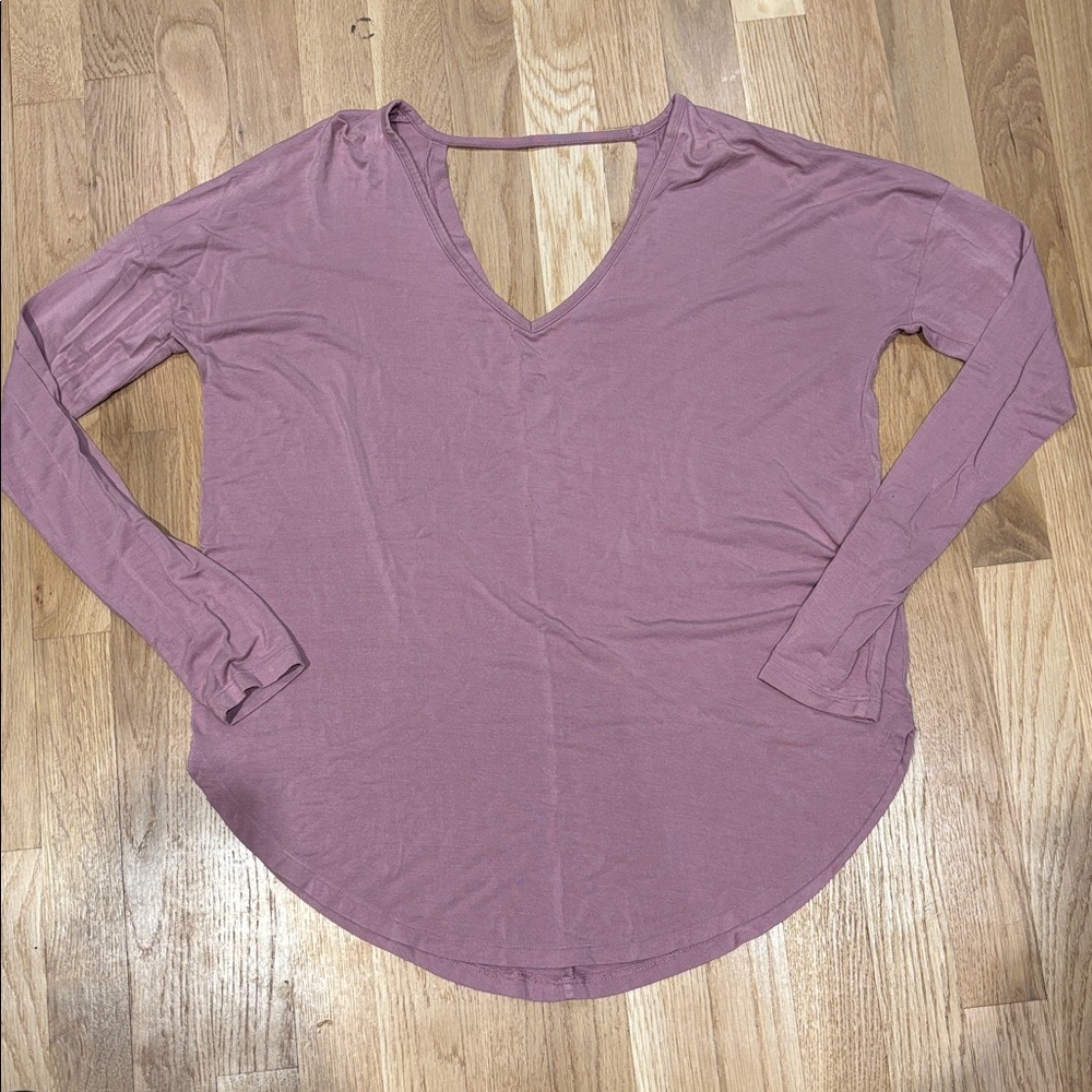 GAP Women’s Long Sleeve Top, Size Small/Medium, Excellent Condition!